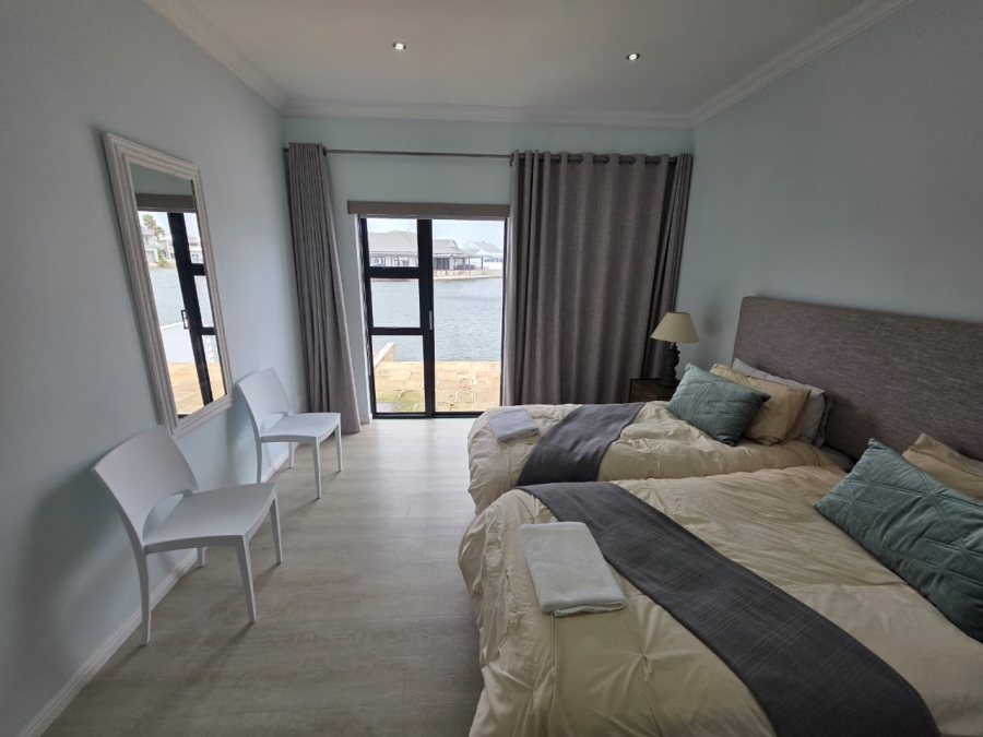 5 Bedroom Property for Sale in Marina Martinique Eastern Cape